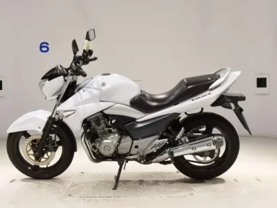 Suzuki GSR250  с аукциона в Японии