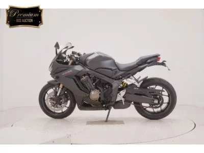 Honda CB650R лот № 7516 оценка 5  с аукциона в Японии 2