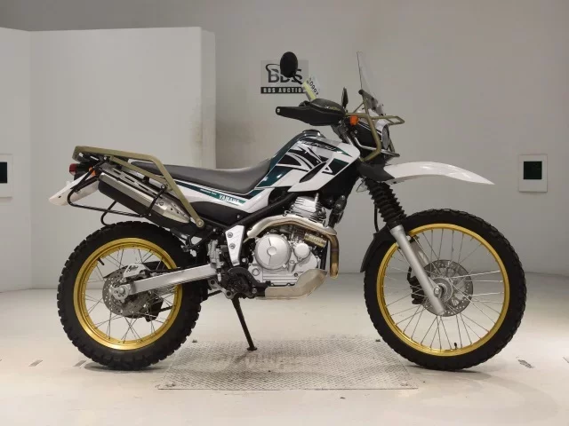 Yamaha SEROW 250-2 лот № 2660 оценка 6  с аукциона в Японии