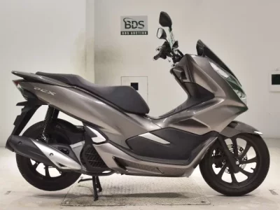 Honda PCX125-3