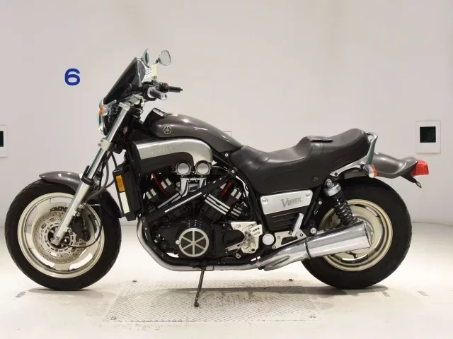 Yamaha V-MAX