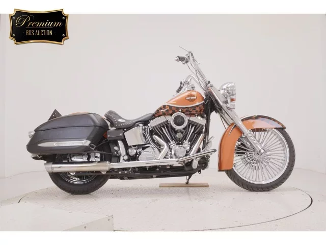 Harley-Davidson HARLEY FLSTC1450 лот № 0012 оценка 4  с аукциона в Японии