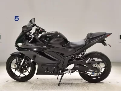 Yamaha YZF-R3 лот № 2783 оценка 5  с аукциона в Японии 2