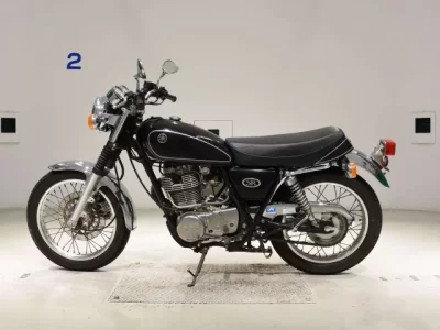 Yamaha SR400-3  с аукциона в Японии