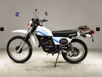 Suzuki TS185