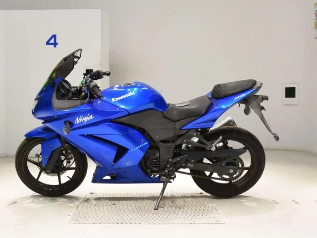 Kawasaki NINJA250R
