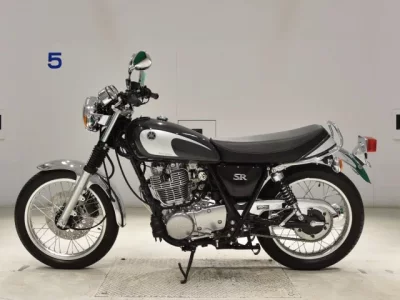 Yamaha SR400-5  с аукциона в Японии