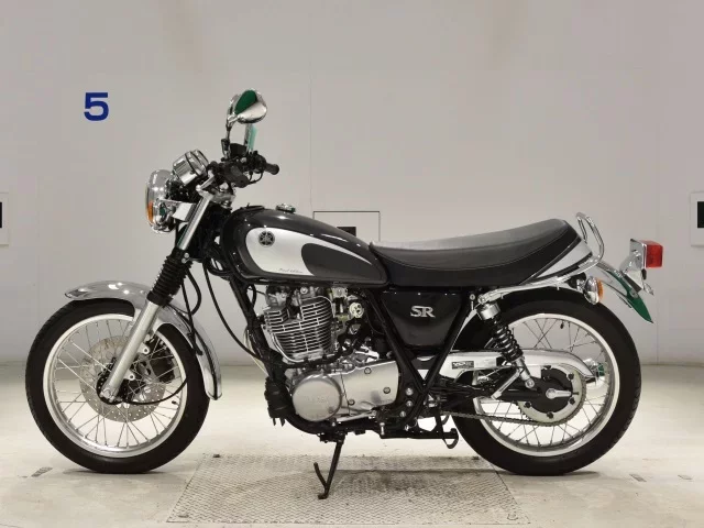 Yamaha SR400-5