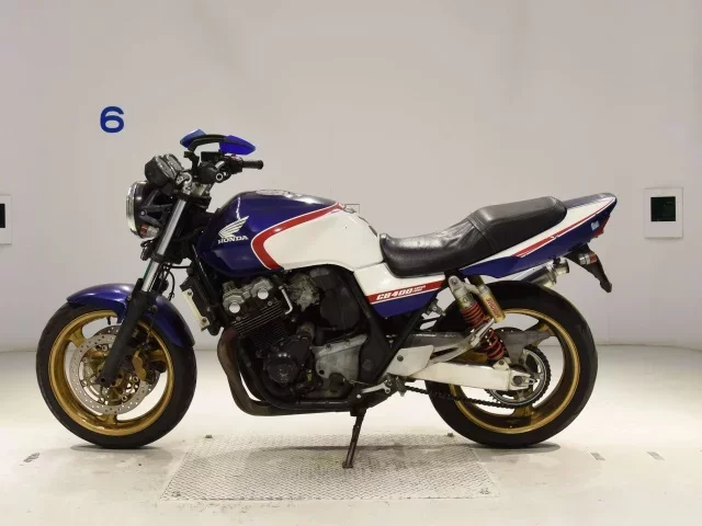 Honda CB400SFV-2