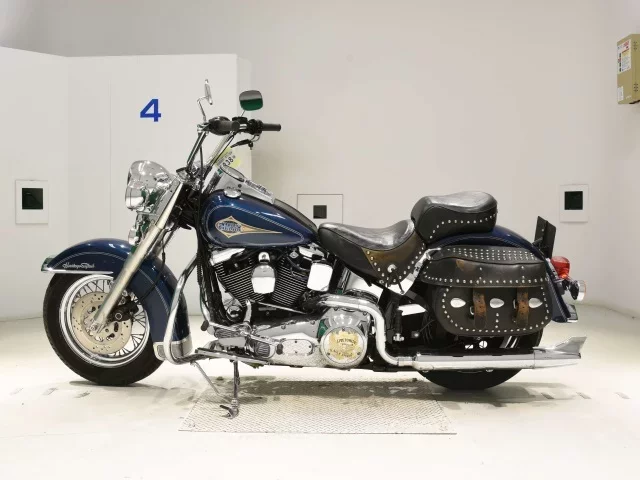 Harley-Davidson HARLEY FLSTC1340