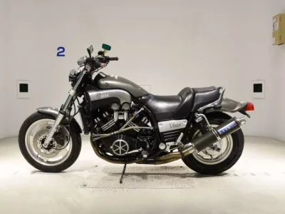 Yamaha V-MAX  с аукциона в Японии
