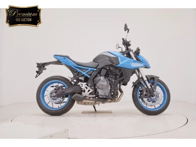 Suzuki GSX-8S лот № 7515 оценка 8  с аукциона в Японии