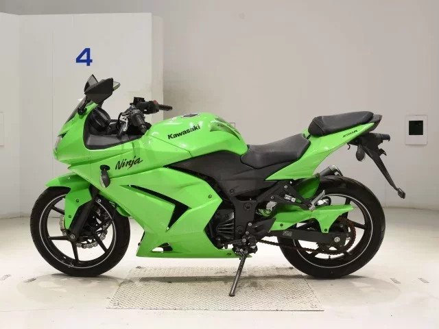 Kawasaki NINJA250R