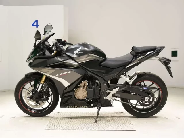 Honda CBR400R-2