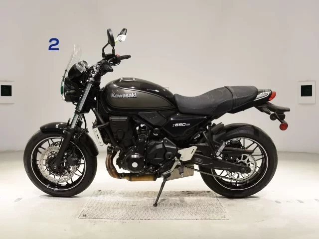 Kawasaki Z650RS