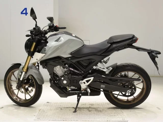 Honda CB125R-2