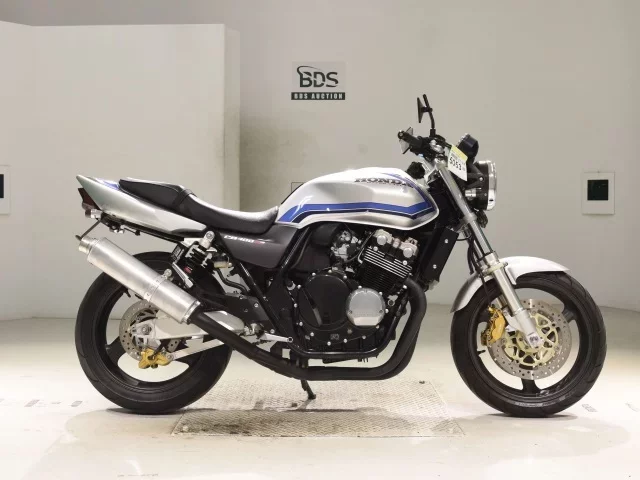 Honda CB400SFV-1 лот № 5053 оценка 4  с аукциона в Японии