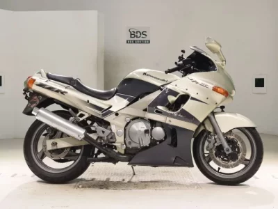 Kawasaki ZZR400-2  с аукциона в Японии