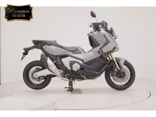 Honda X-ADV750-2 лот № 7538 оценка 7  с аукциона в Японии