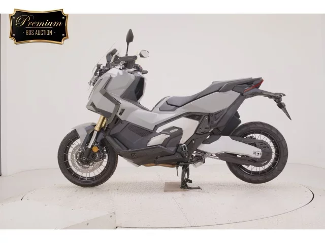Honda X-ADV750-2