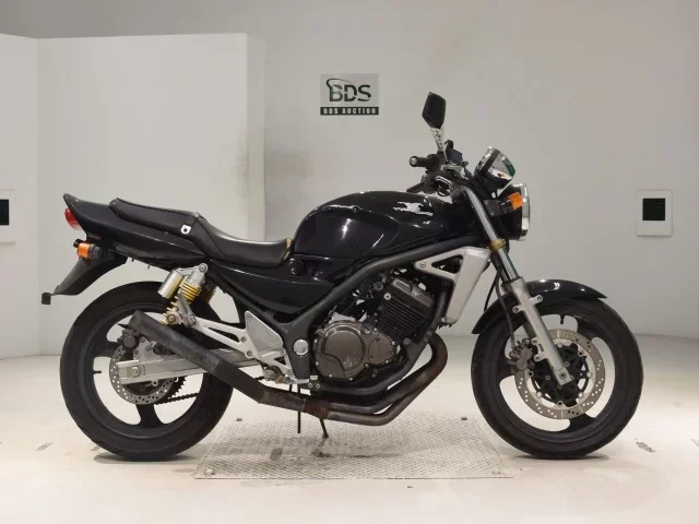 Kawasaki BALIUS250-2 лот № 0319 оценка 4  с аукциона в Японии