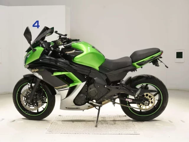 Kawasaki NINJA400