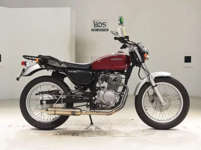 Honda CB223S лот № 5162 оценка 5  с аукциона в Японии