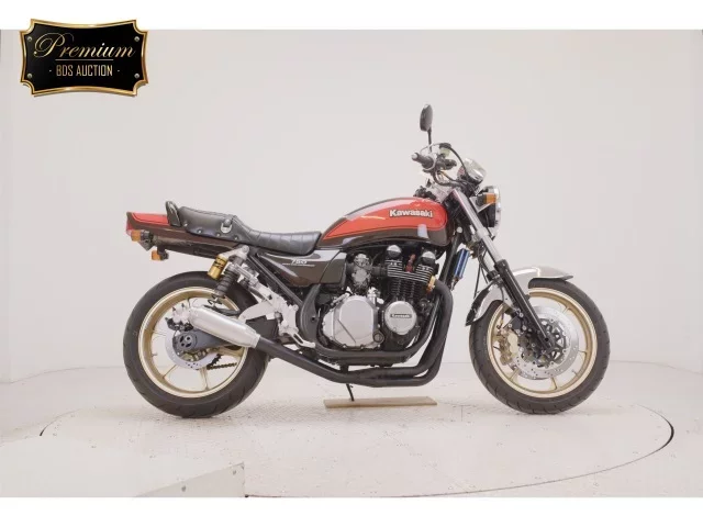 Kawasaki ZEPHYR750 лот № 2523 оценка 4  с аукциона в Японии