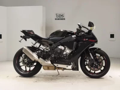 Yamaha YZF-R1  с аукциона в Японии