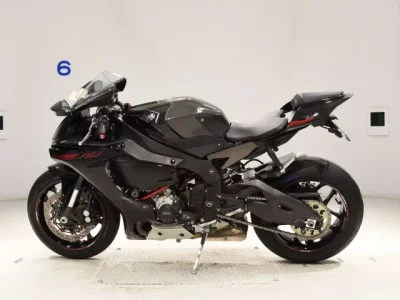 Yamaha YZF-R1  с аукциона в Японии