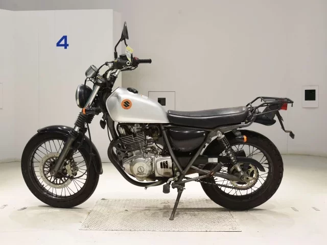 Suzuki GLASS TRACKER BIG BOY