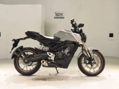 Honda CB125R-2