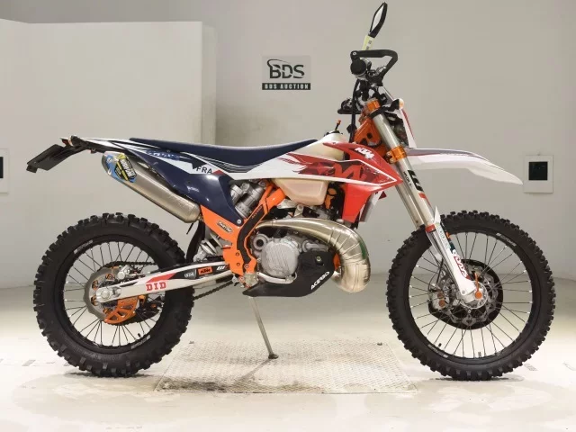Other KTM250EXC TPISIXDAYS лот № 5097 оценка 7  с аукциона в Японии