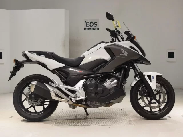 Honda NC750XLD-2A лот № 0374 оценка 5  с аукциона в Японии