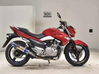 Suzuki GSR250  с аукциона в Японии