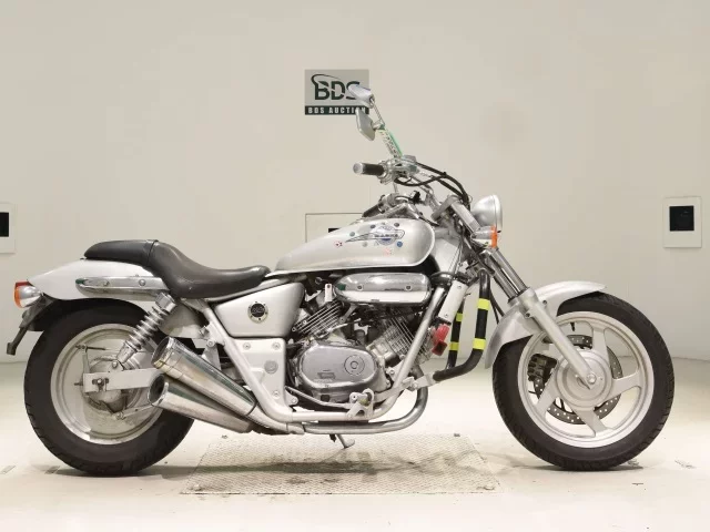 Honda MAGNA 250