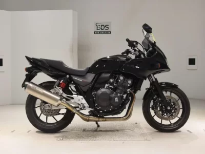 Honda CB400SFV-4 BOLDORABS  с аукциона в Японии