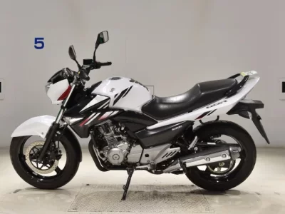 Suzuki GSR250  с аукциона в Японии