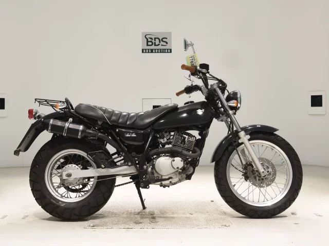 Suzuki VAN VAN 200 лот № 7768 оценка 4  с аукциона в Японии