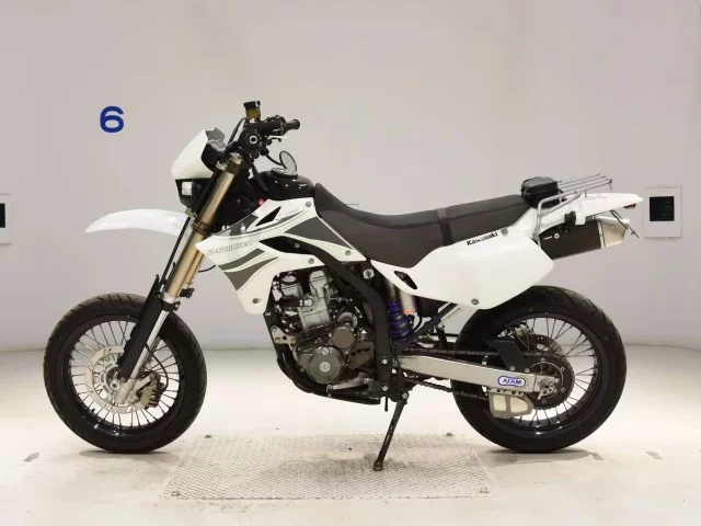 Kawasaki D-TRACKER