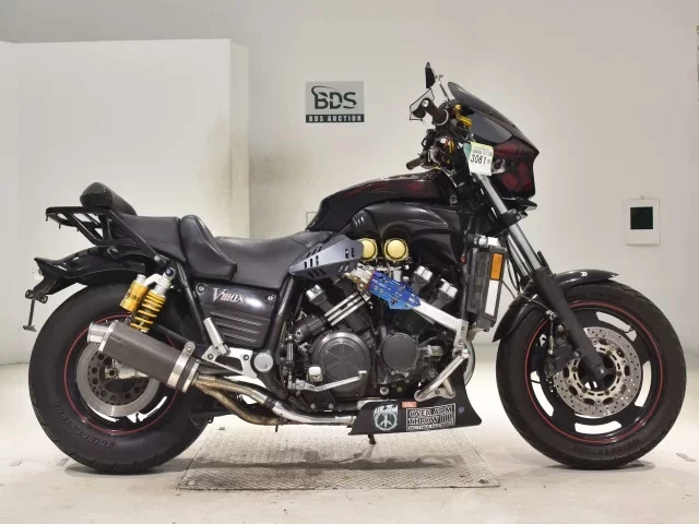 Yamaha V-MAX лот № 3061 оценка 4  с аукциона в Японии