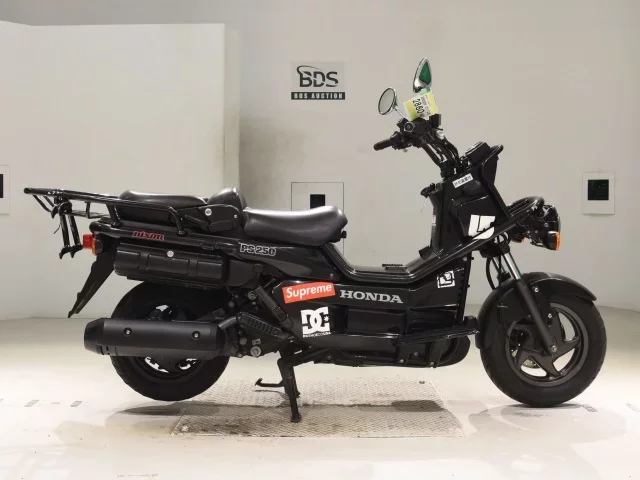 Honda PS250 лот № 2860 оценка 4  с аукциона в Японии
