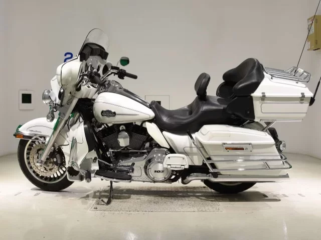 Harley-Davidson HARLEY FLHTCU1690