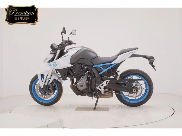 Suzuki GSX-8S