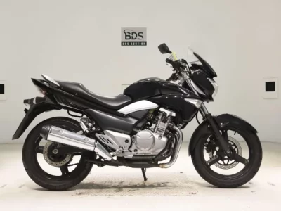 Suzuki GSR250  с аукциона в Японии
