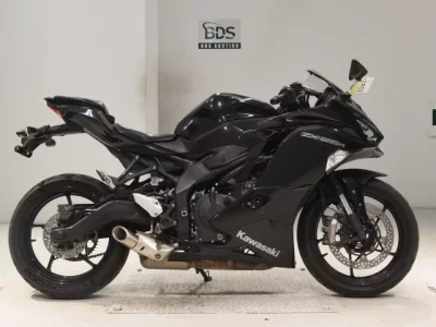 Kawasaki ZX-25R  с аукциона в Японии