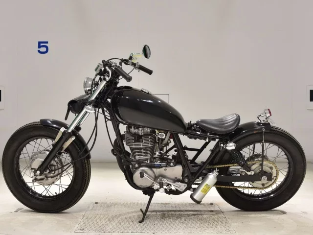 Yamaha SR400-2
