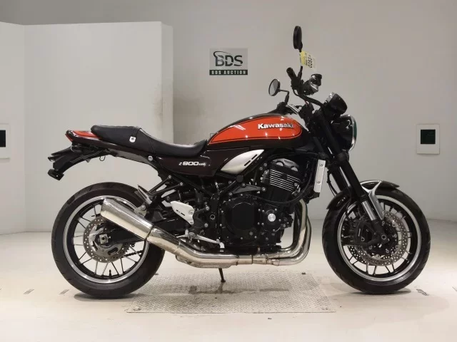 Kawasaki Z900RS лот № 0283 оценка 4  с аукциона в Японии