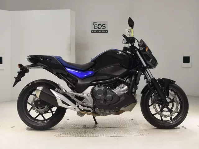 Honda NC750S-2