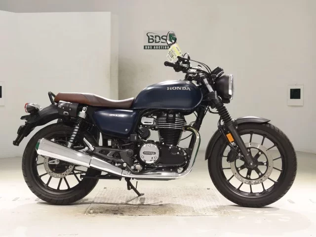 Honda GB350 лот № 5038 оценка 6  с аукциона в Японии